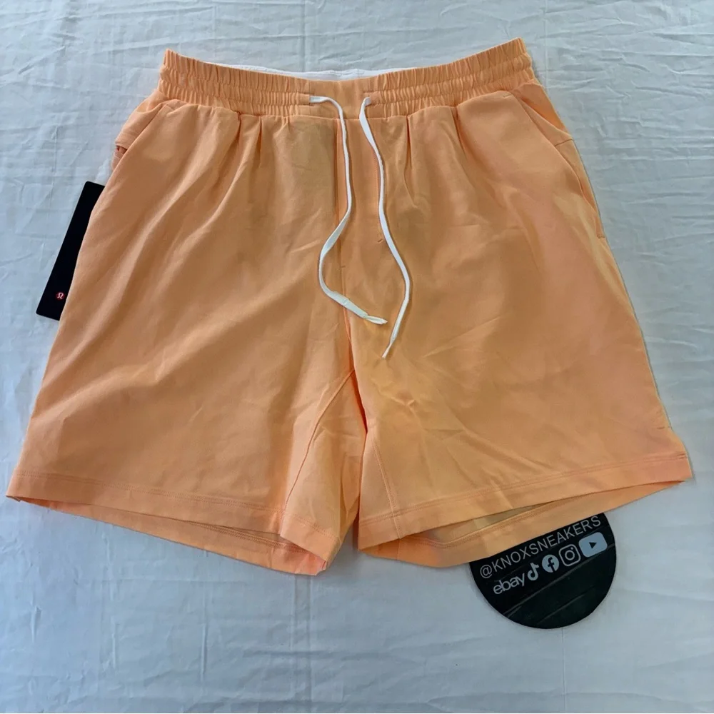 Lululemon Pool Short 7” Swimming Trunks PCFZ Peach Fuzz Orange Men’s Size Small